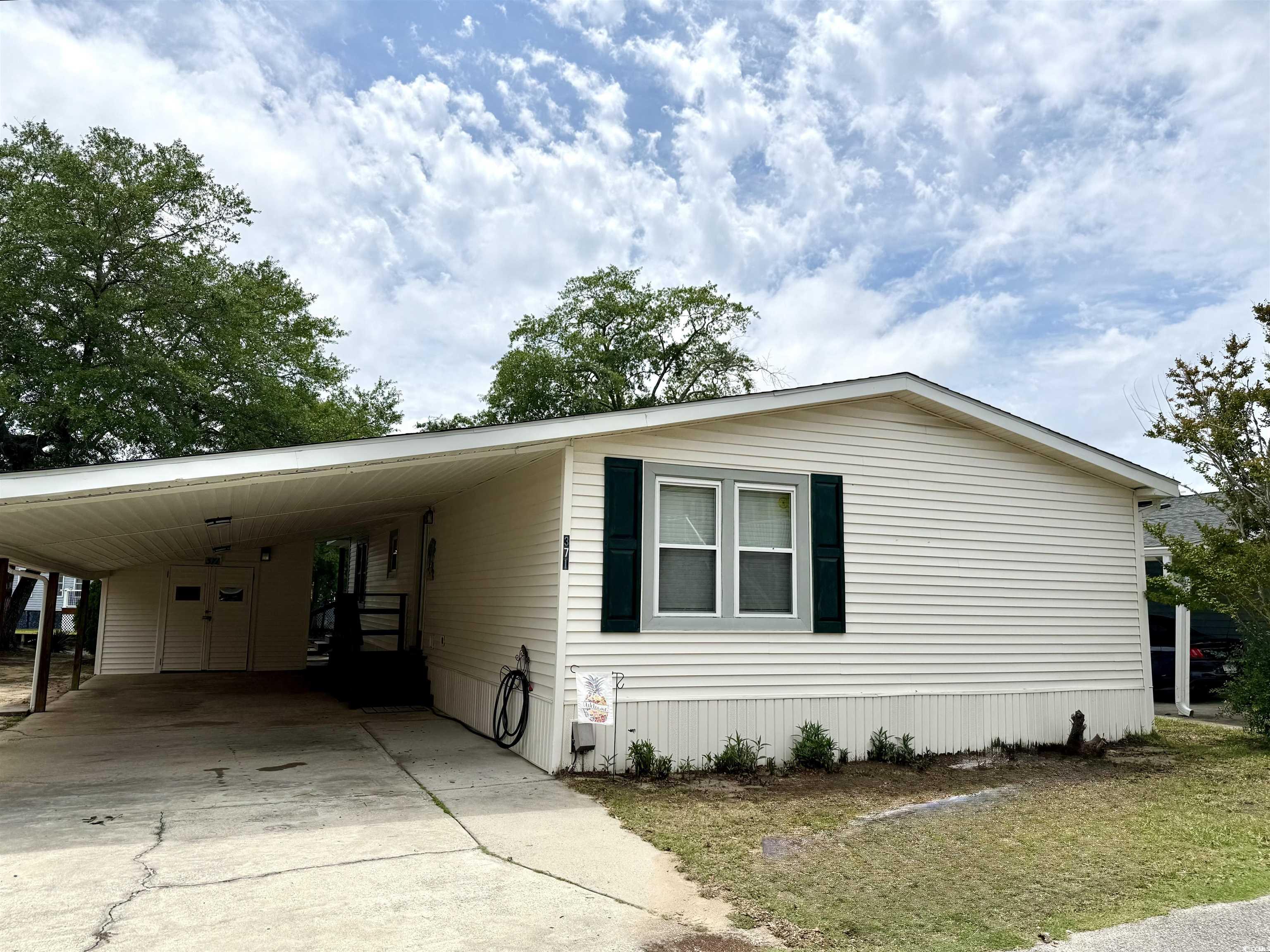 371 Meadowlark Dr., Surfside Beach