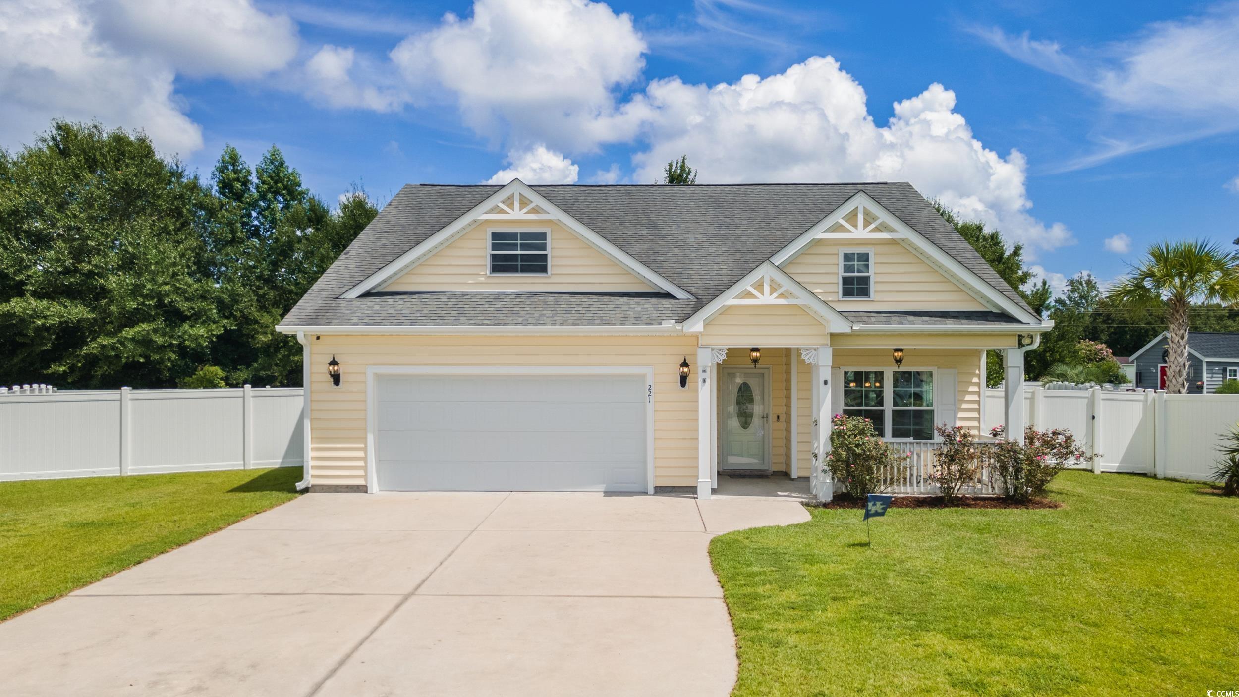 221 Maple Oak Dr., Conway