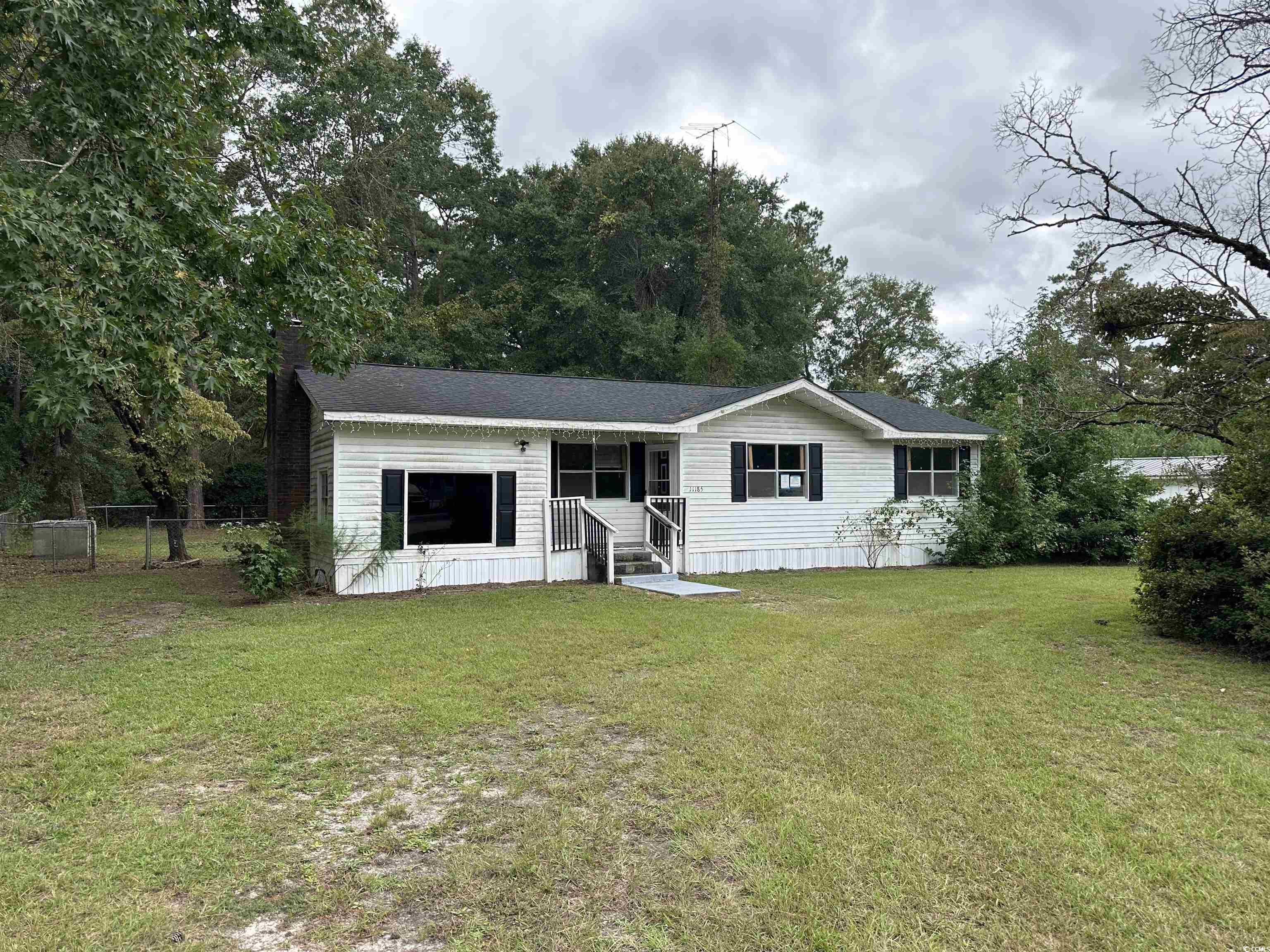 11185 Old Pee Dee Rd., Hemingway