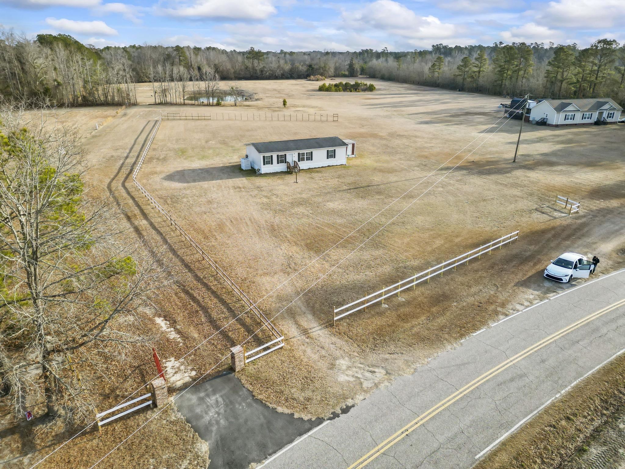6608 Black Creek Rd., Nichols