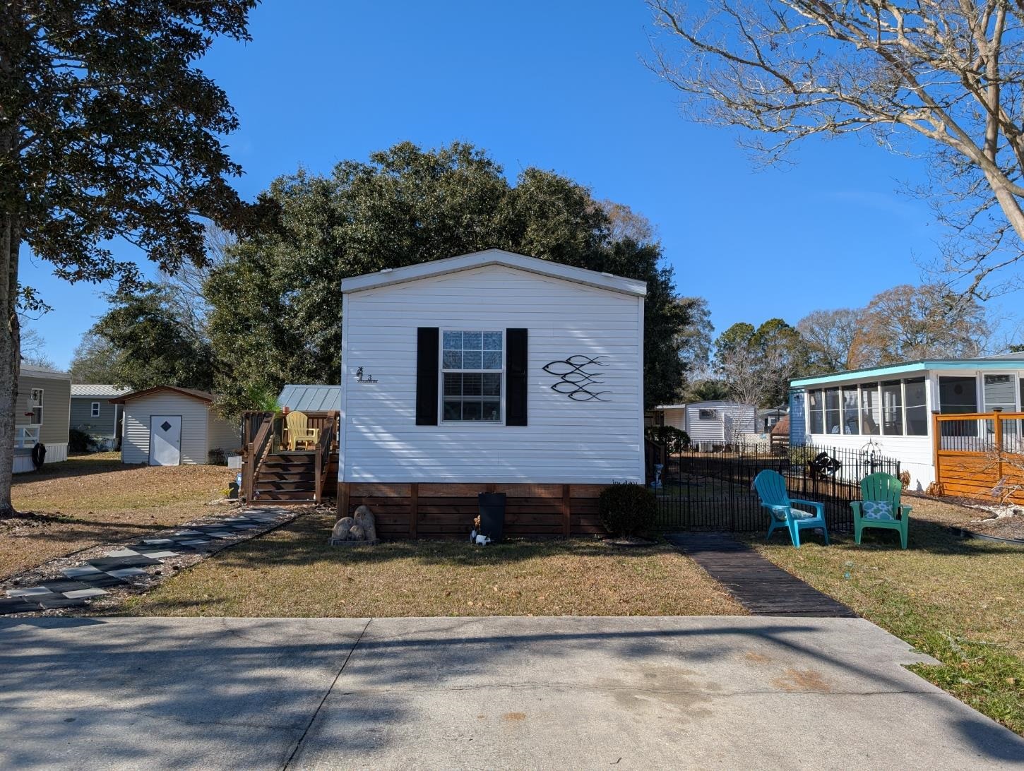 3 Poolside Dr., Murrells Inlet
