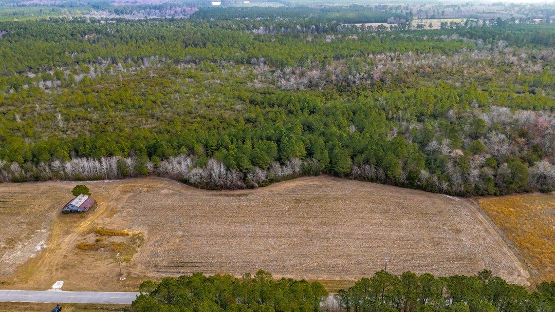 9060 Black Creek Rd., Nichols