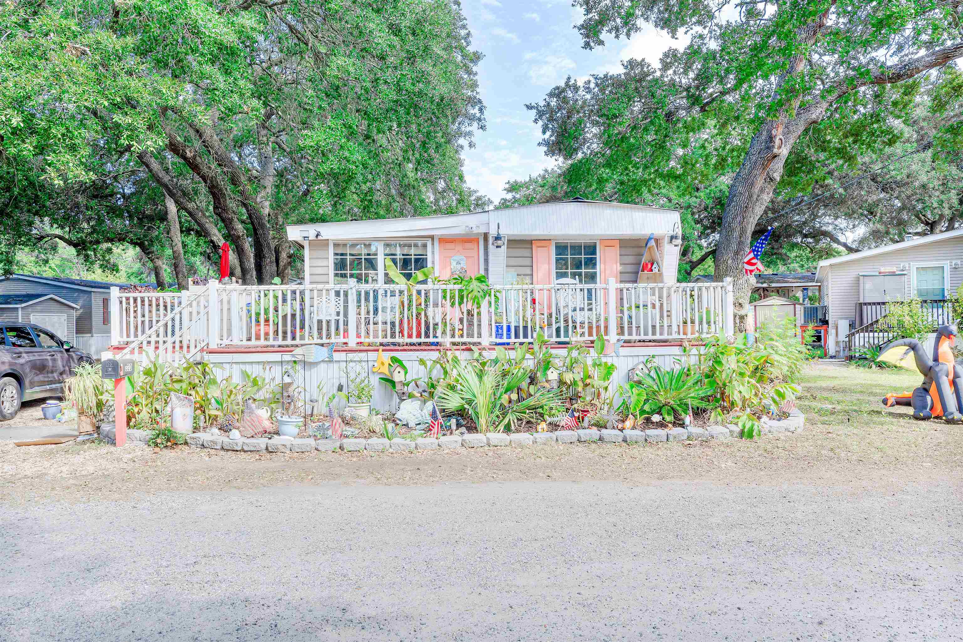 320 Clam Shell Circle, Garden City Beach
