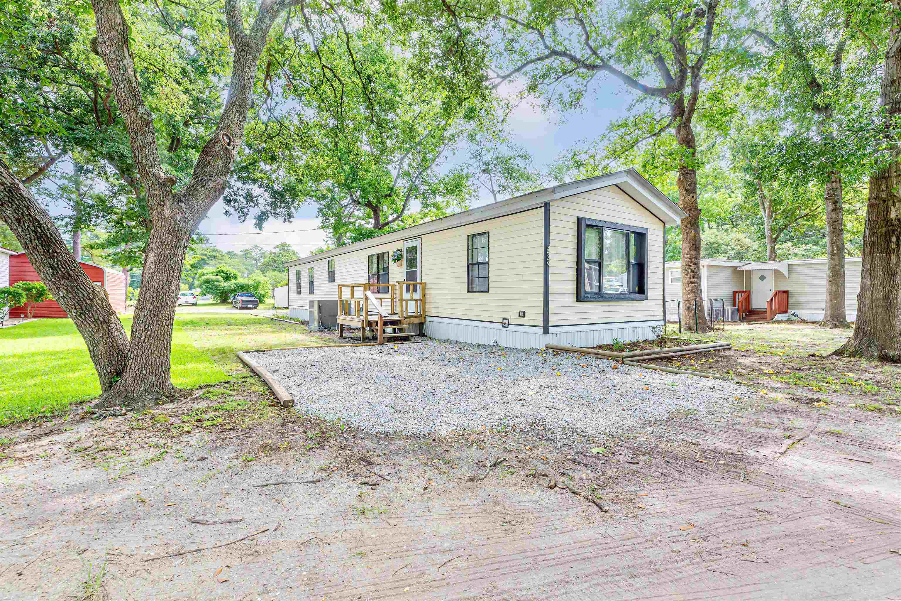 582 Mimosa Dr., Garden City Beach