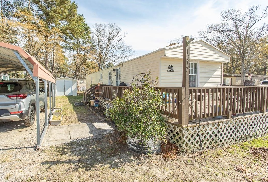 1577 Crystal Lake Dr., Myrtle Beach