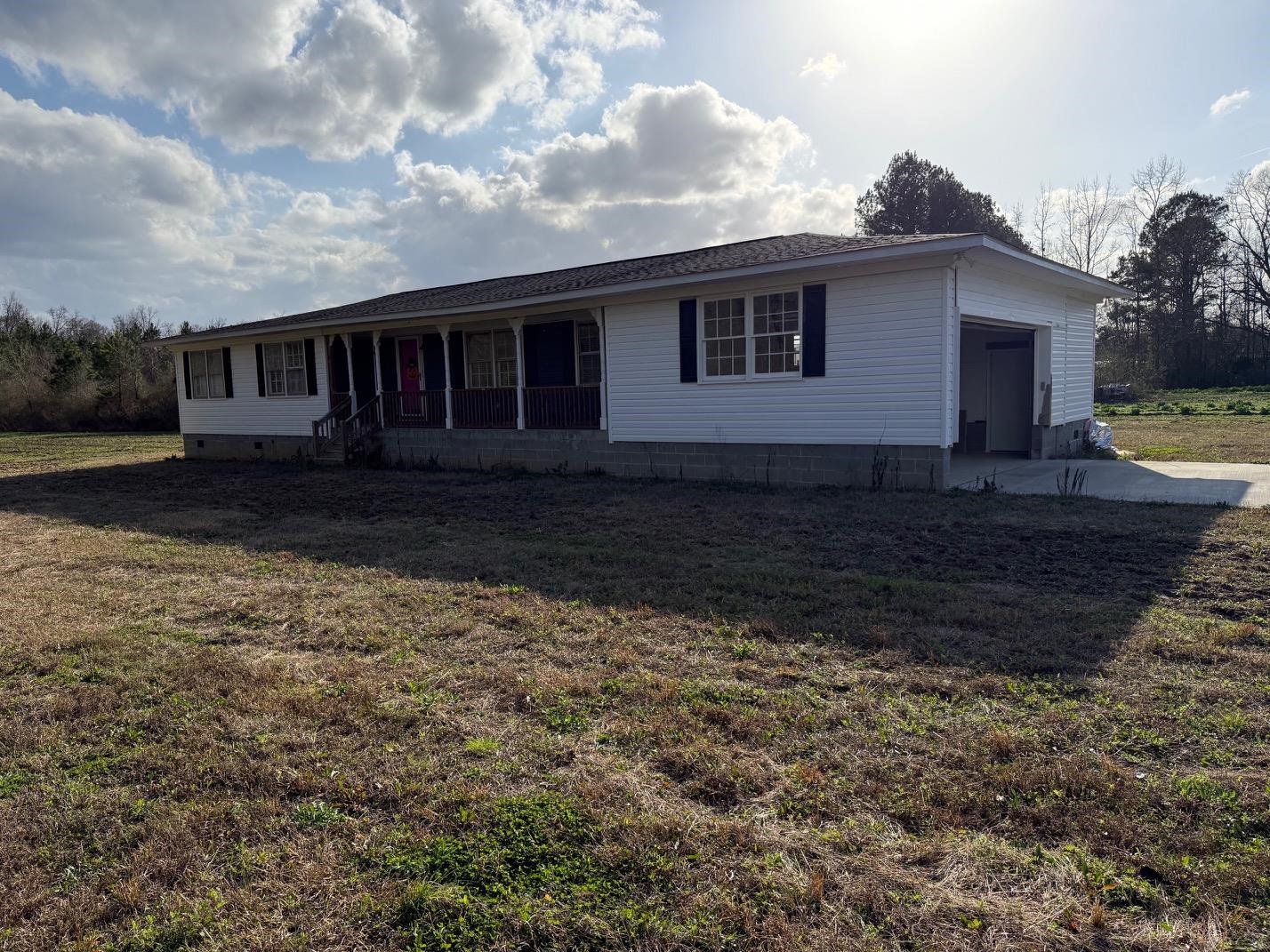 444 L J Rd., Galivants Ferry