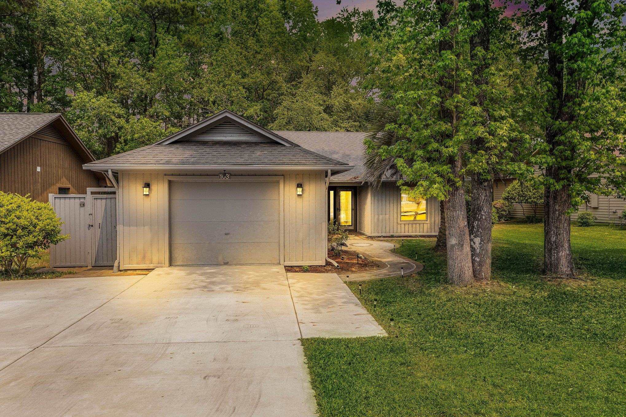 103 Hickory Dr., Conway