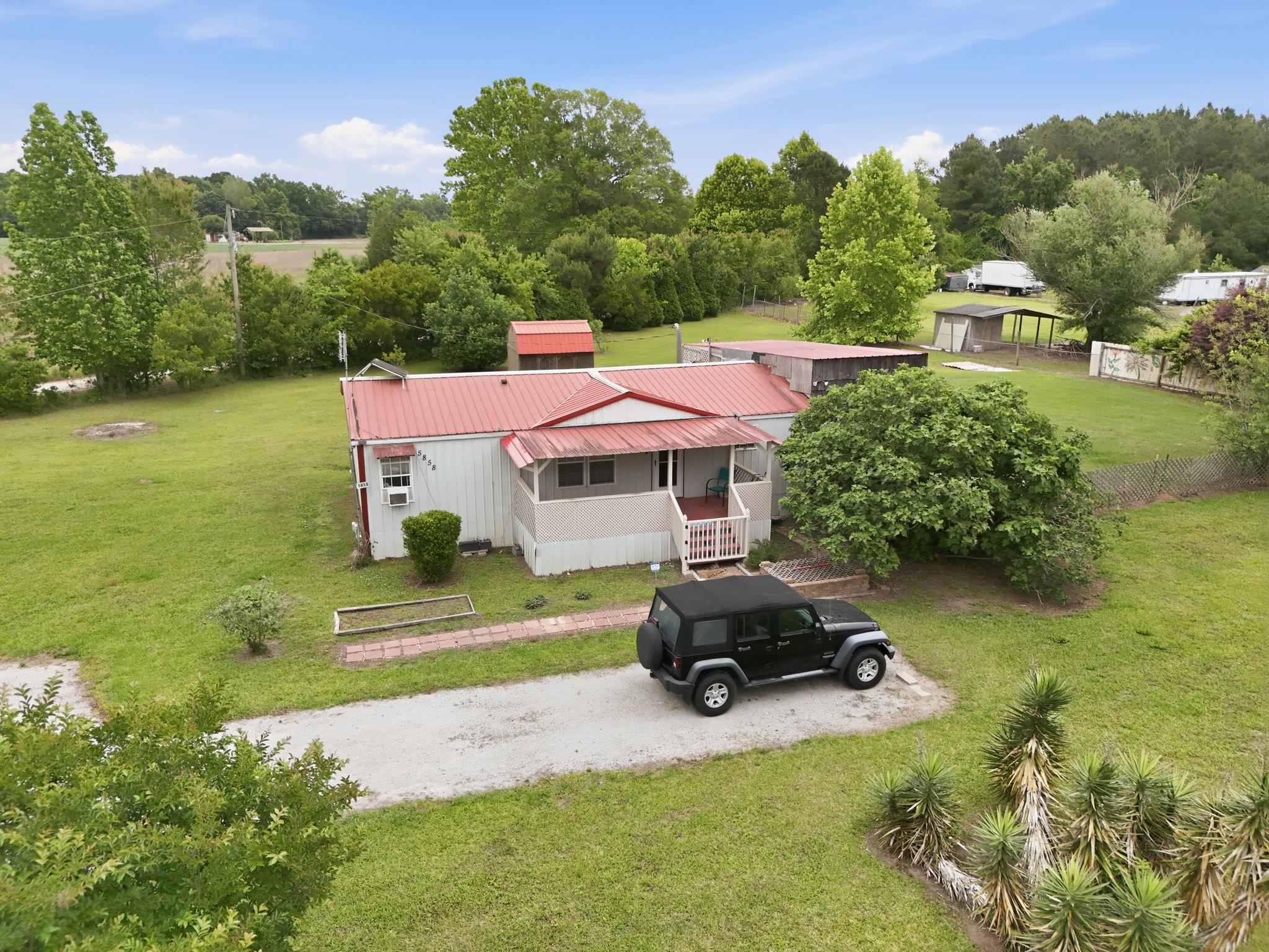 5858 Hwy 9, Nichols