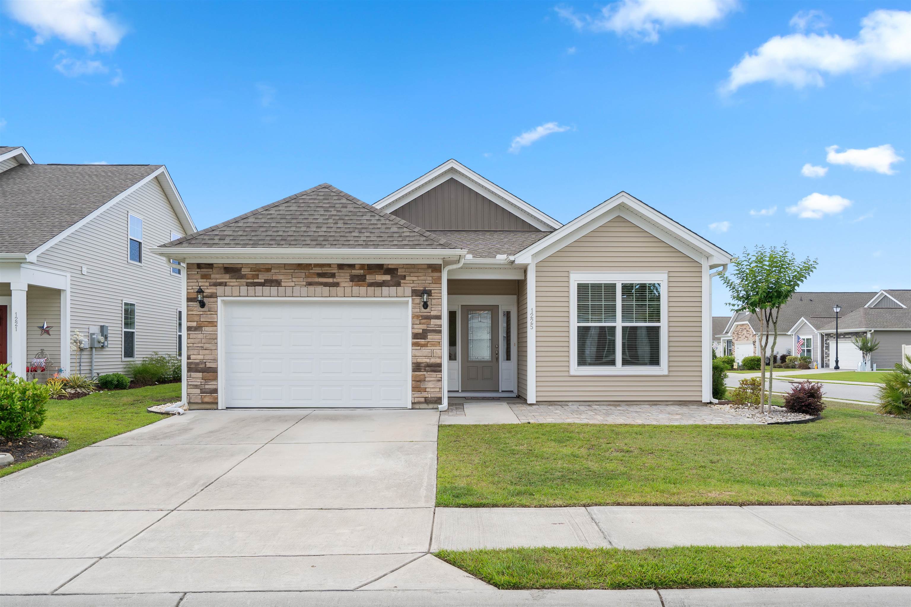 1225 Pyxie Moss Dr., Little River