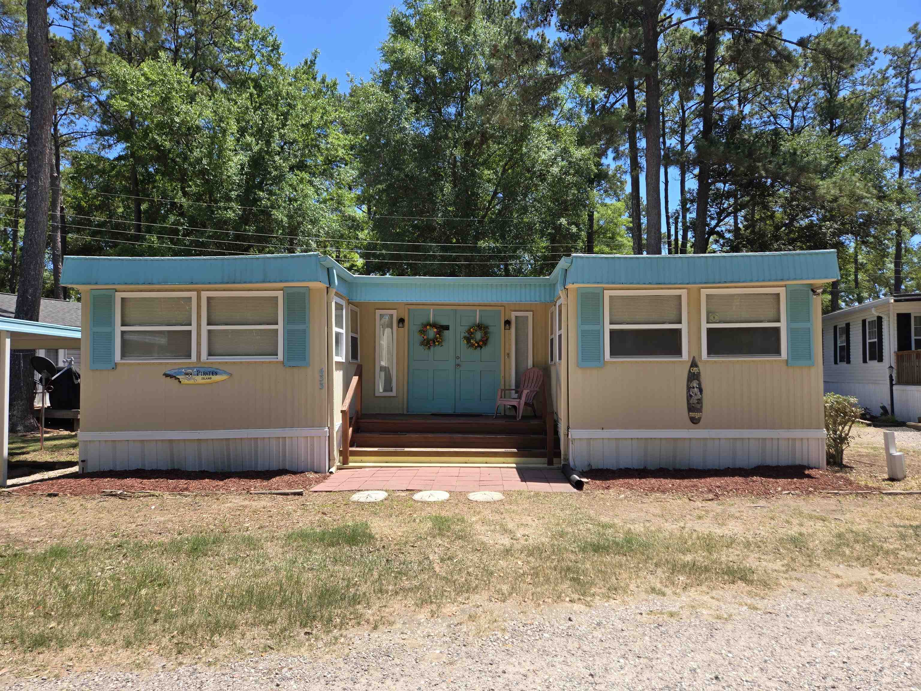 433 E Banks Dr., Garden City Beach
