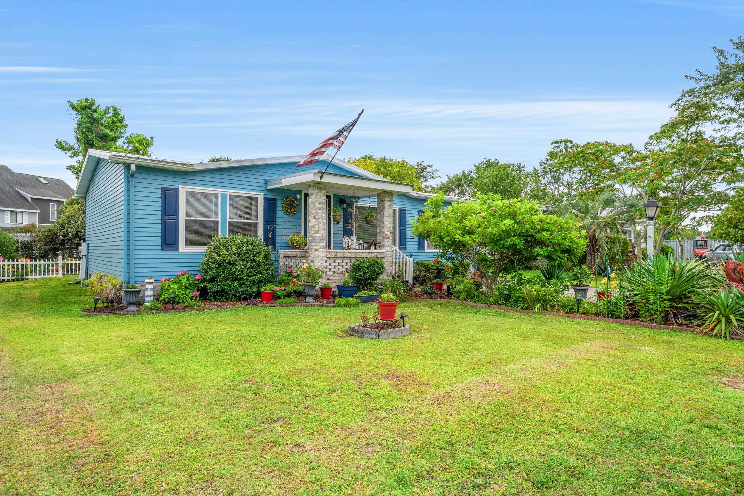 120 Queens Rd., Little River