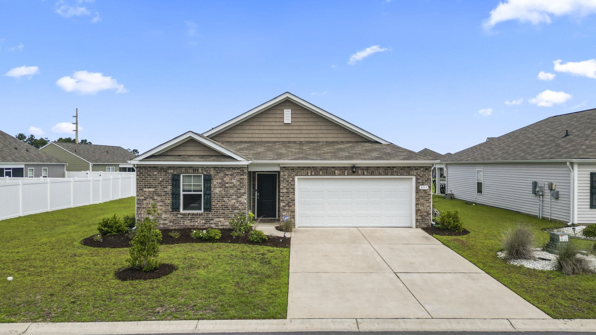 893 Freestyle Ct., Longs
