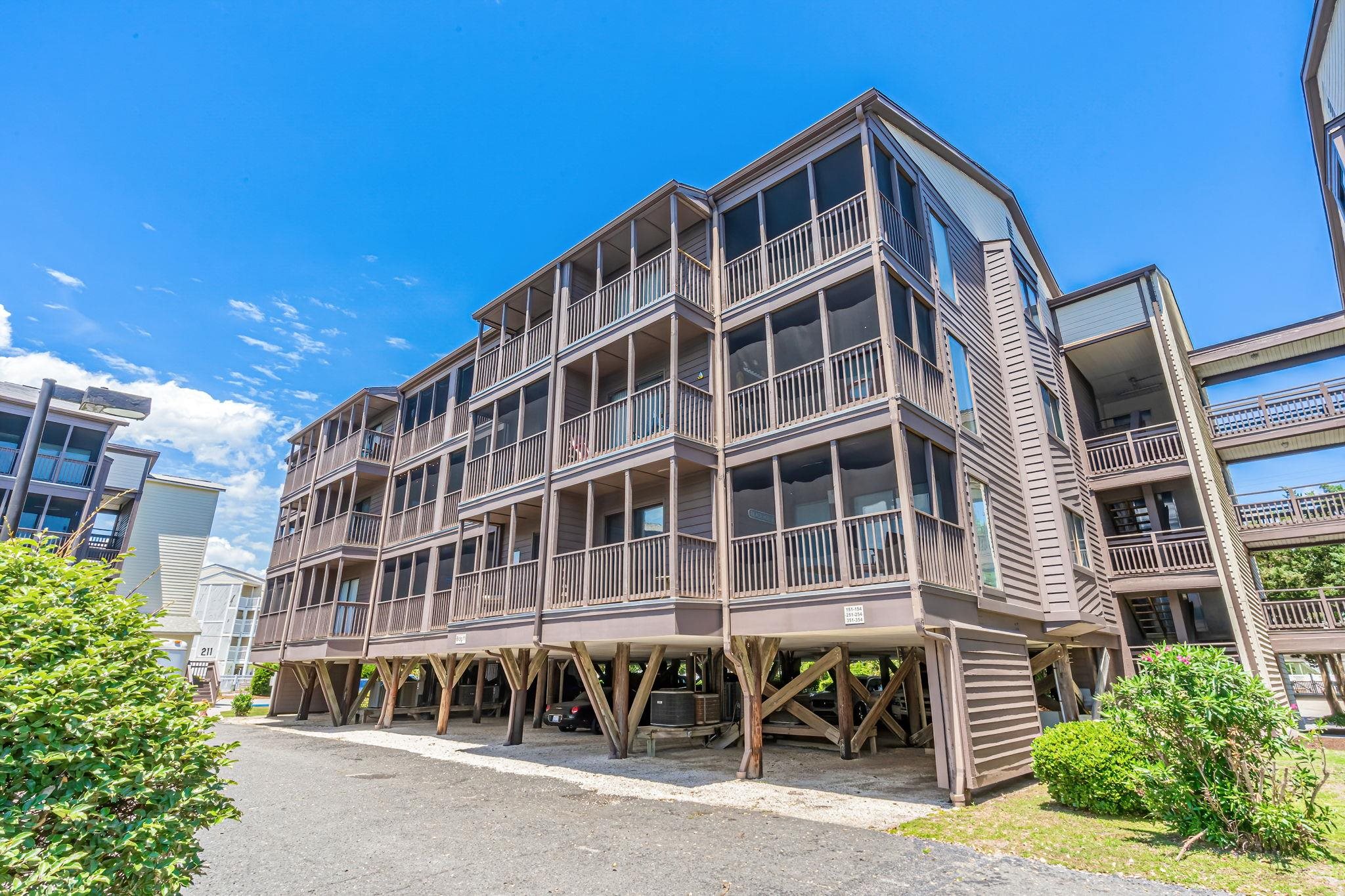 215 3rd Ave. N, North Myrtle Beach