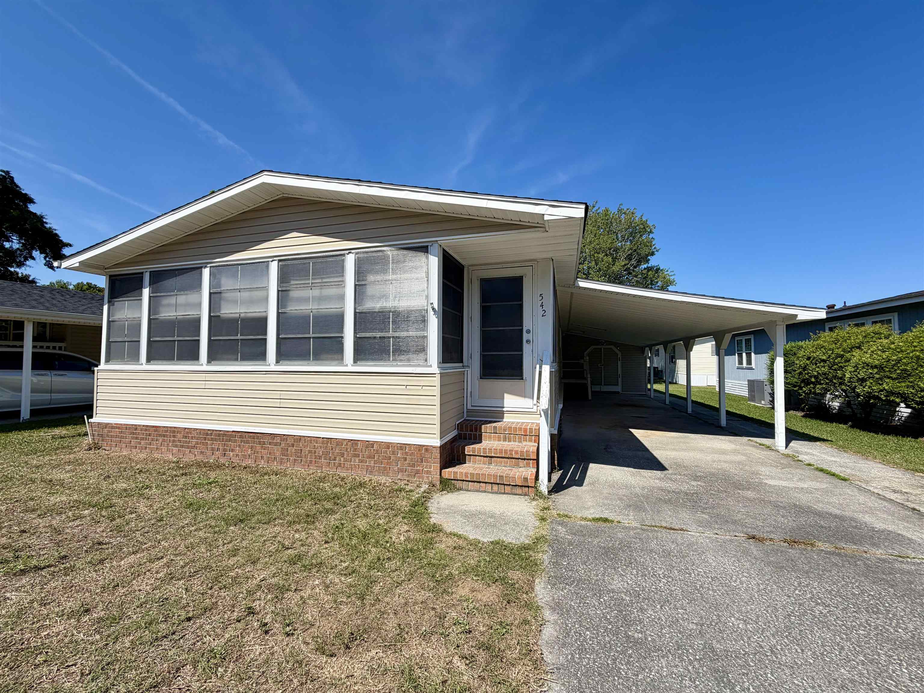 542 Oceanside Dr., Surfside Beach