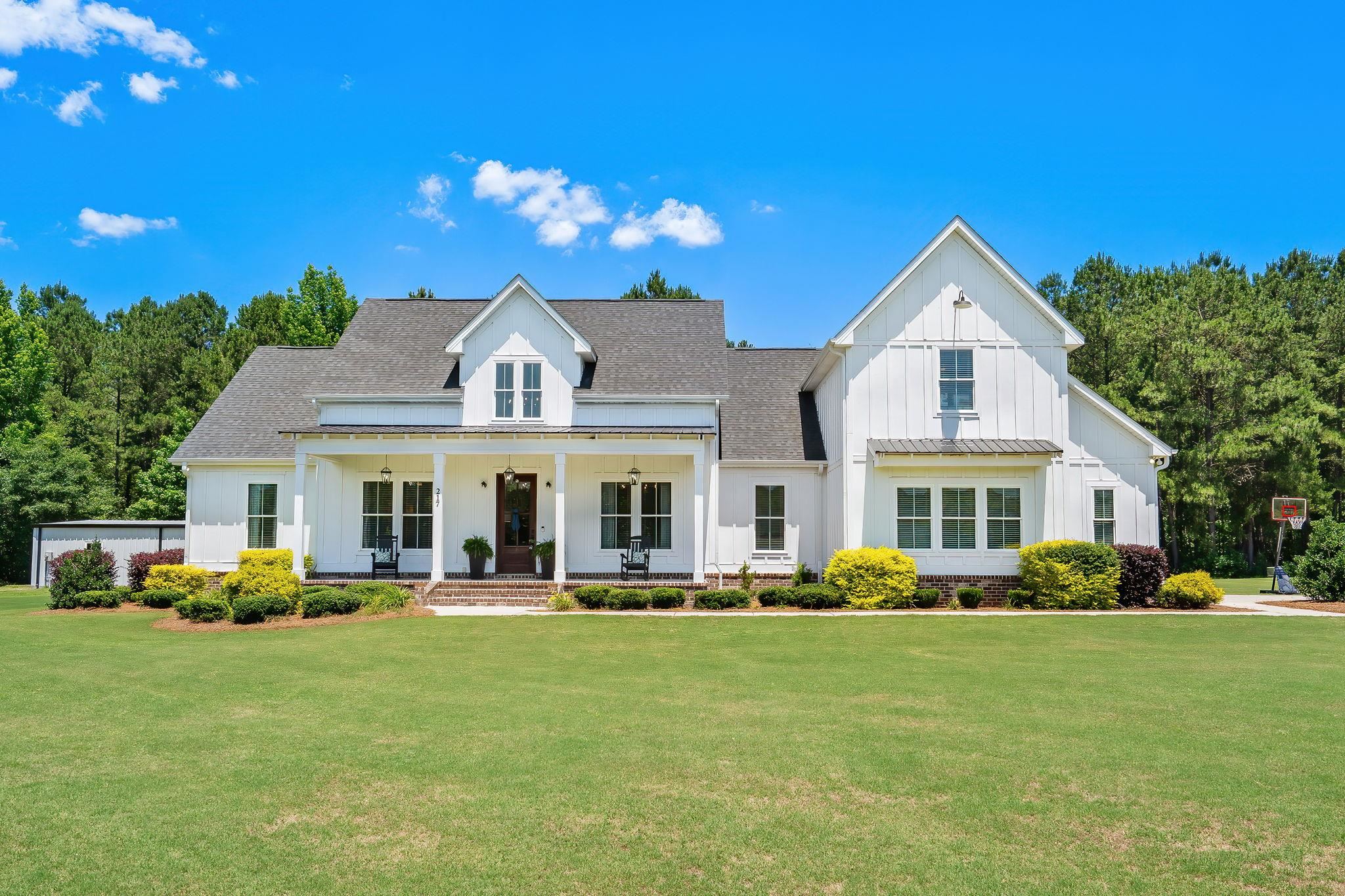 217 Tobacco Leaf Rd, Galivants Ferry