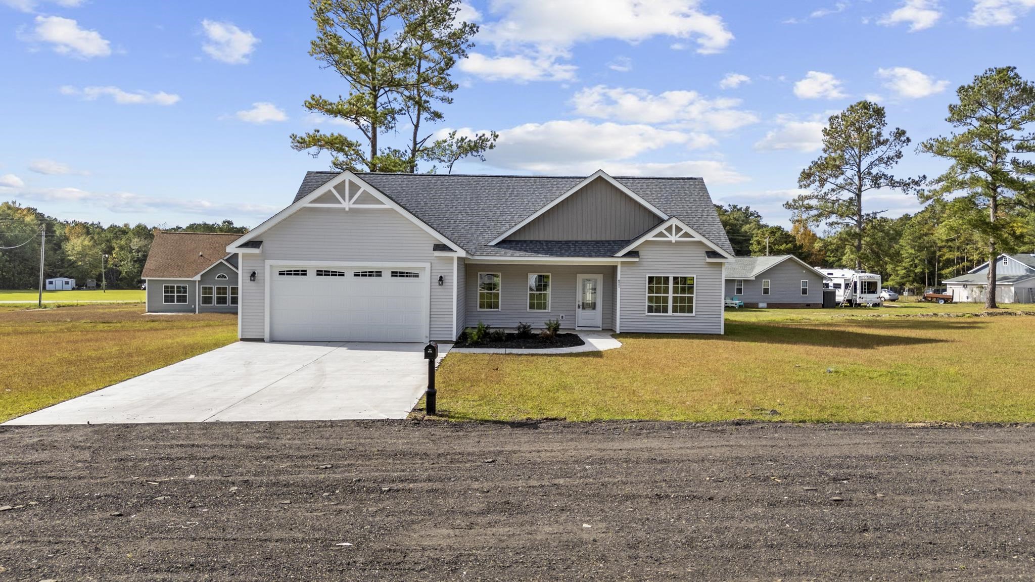 1904 Blue Bird Rd., Loris