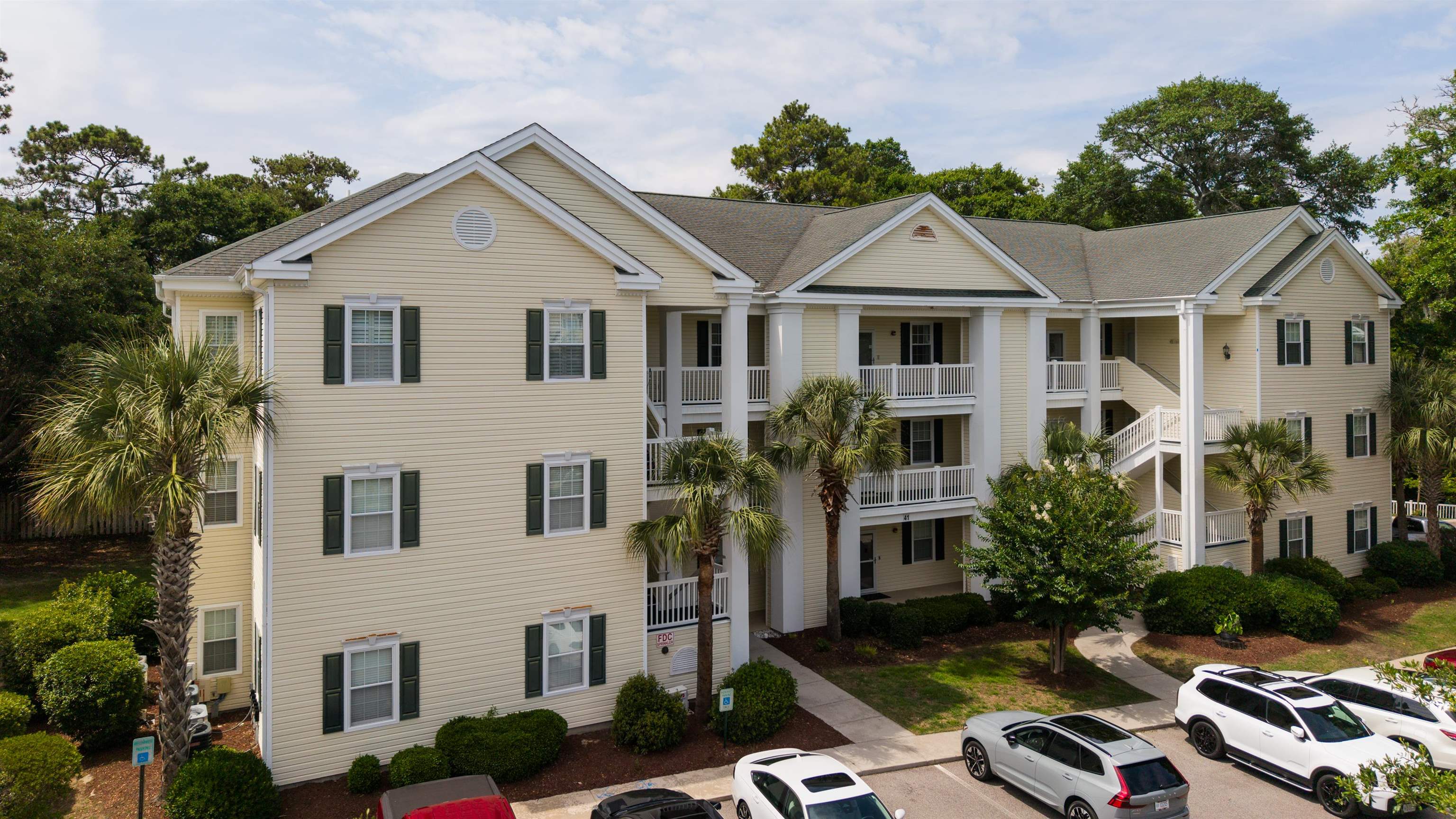 601 Hillside Dr., North Myrtle Beach