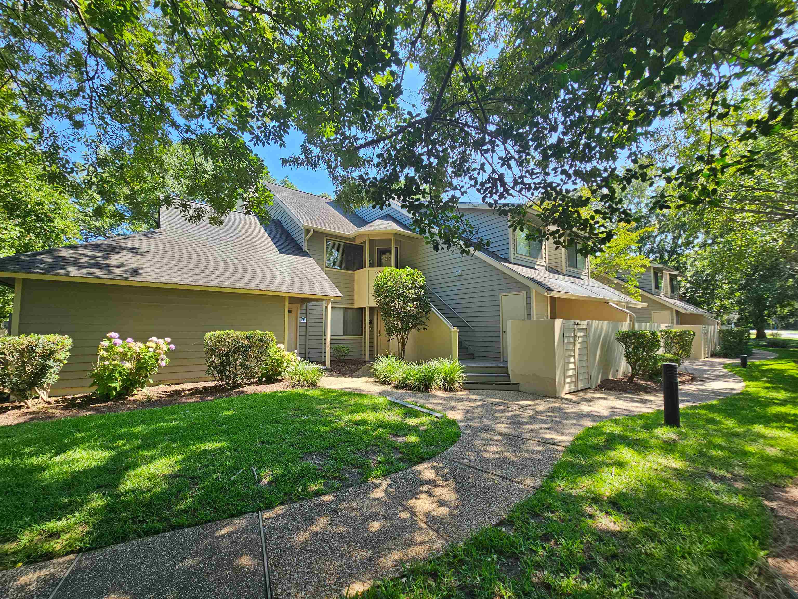 Homes for sale in Kingston Plantation - West Hyde Park
