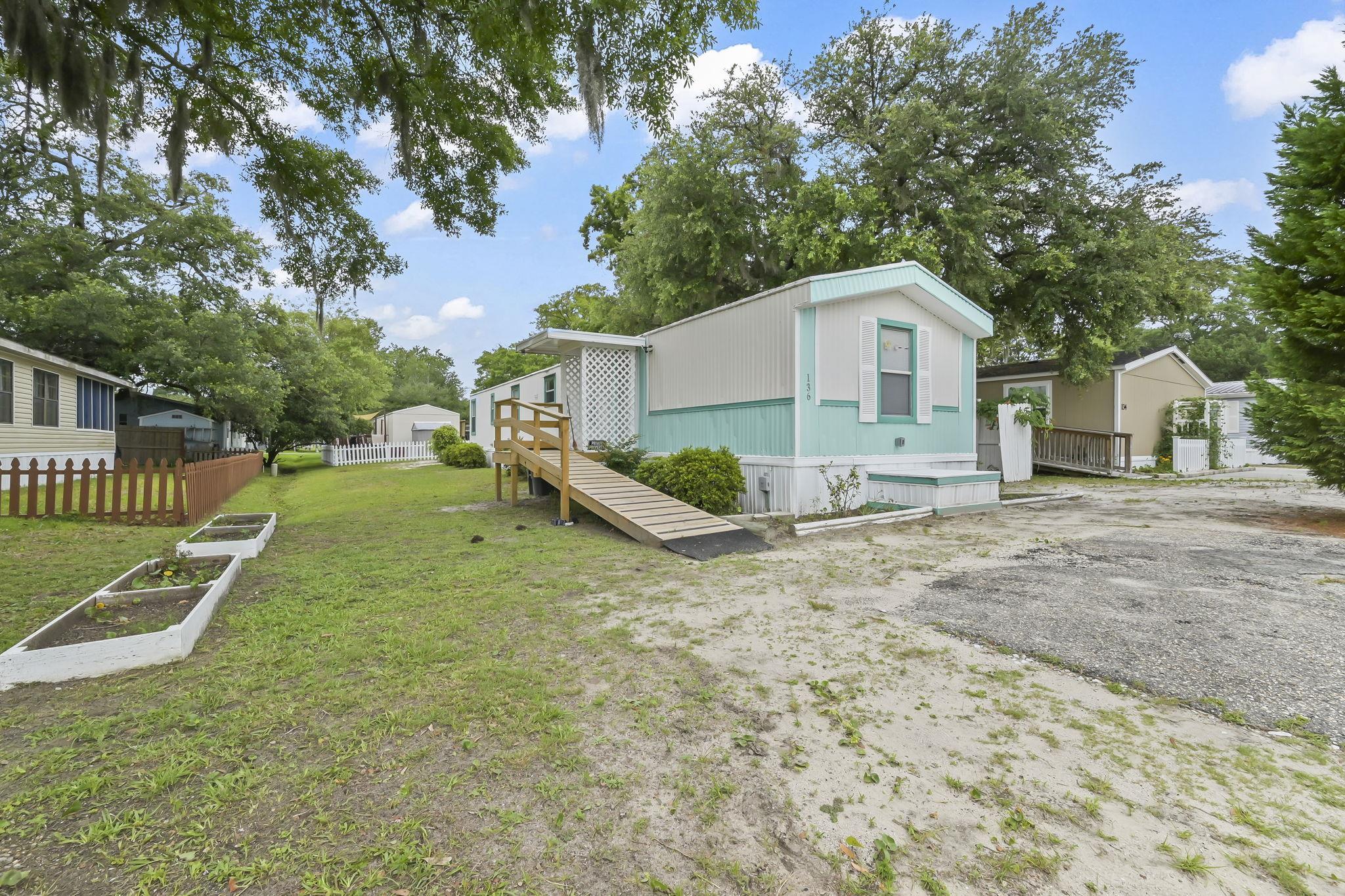 136 Crooked Island Circle, Murrells Inlet