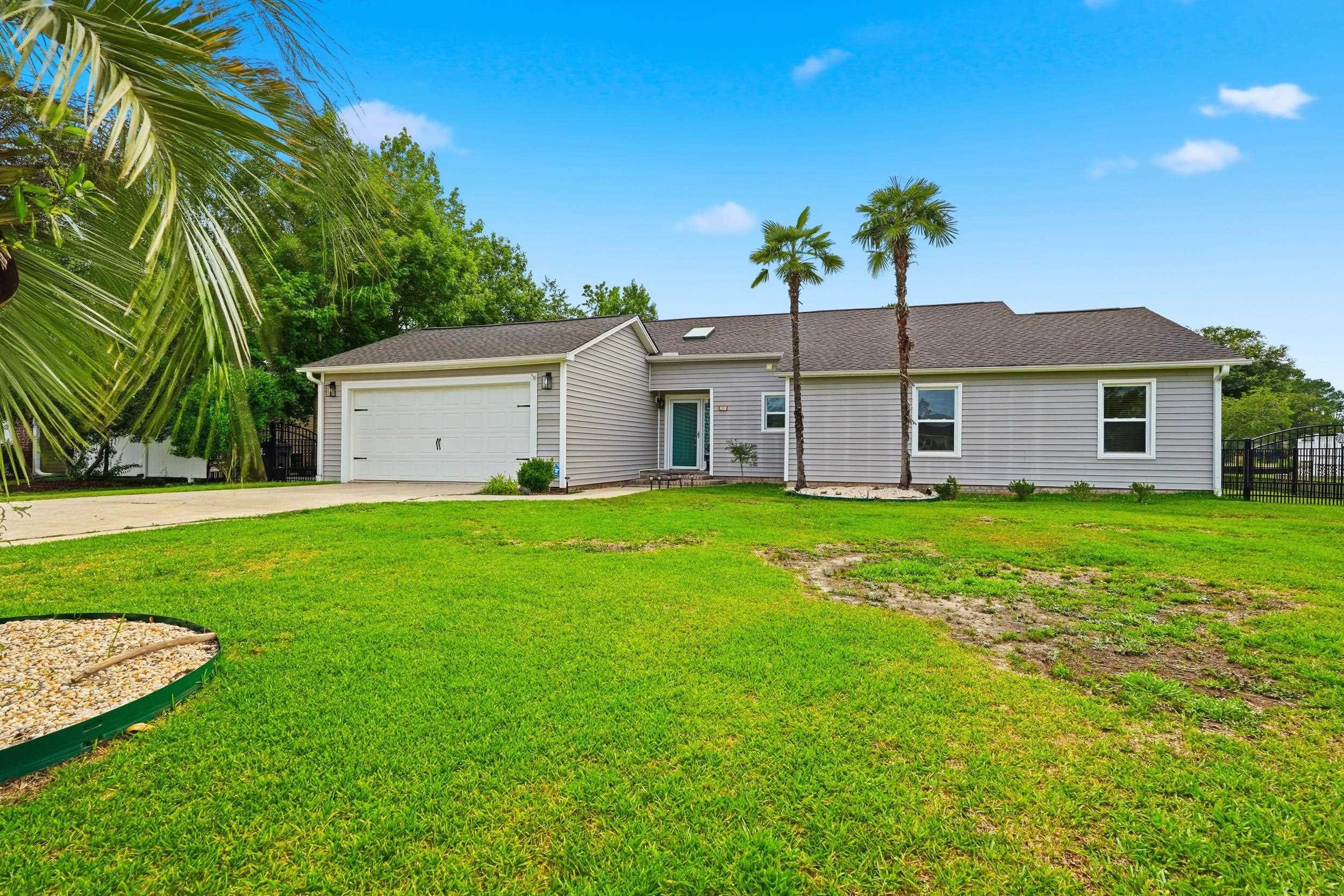 105 Saint Andrews Ct., Myrtle Beach