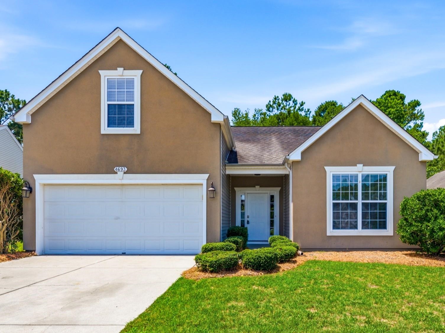 4693 Farm Lake Dr., Myrtle Beach