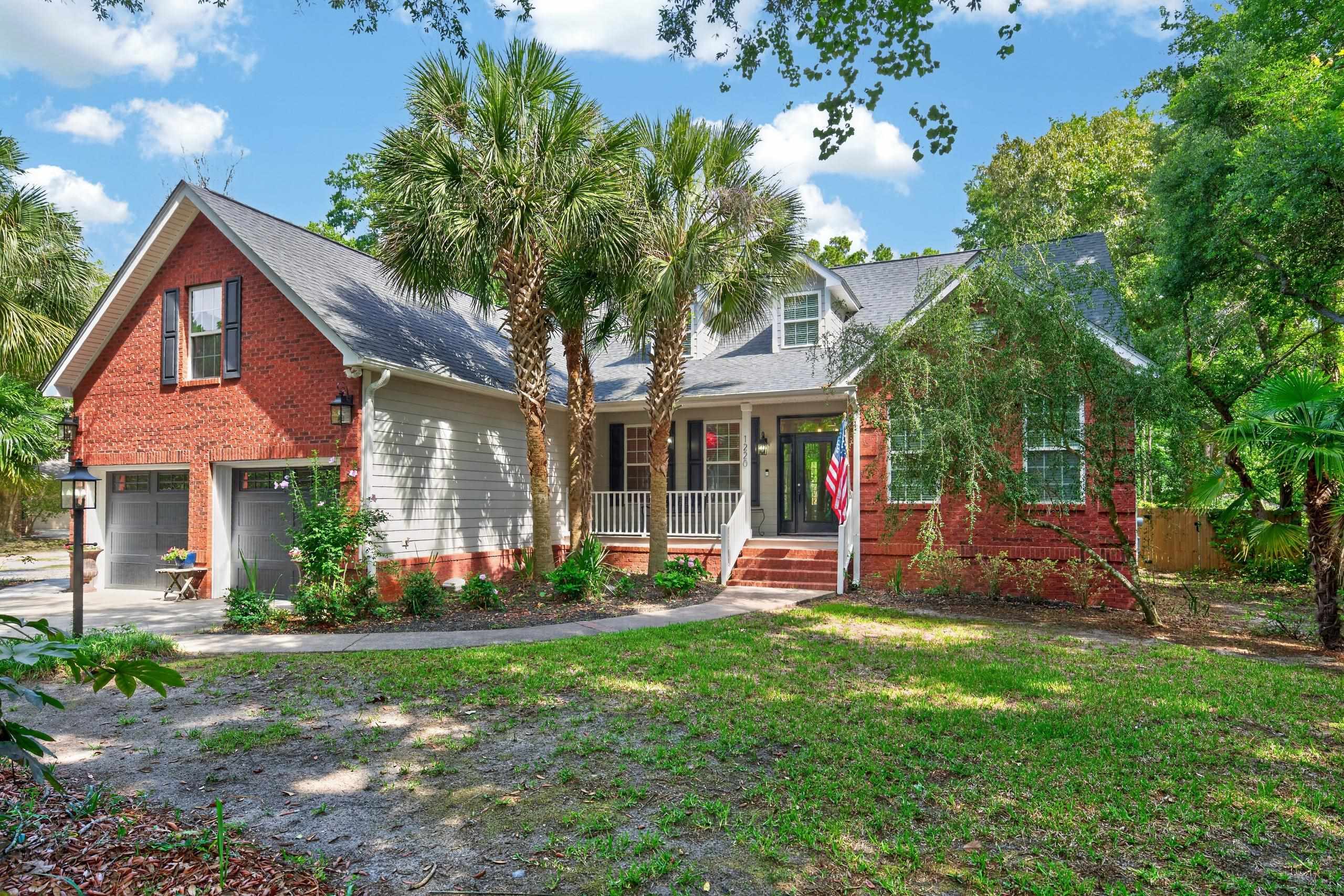 1220 Crooked Oak Dr., Pawleys Island