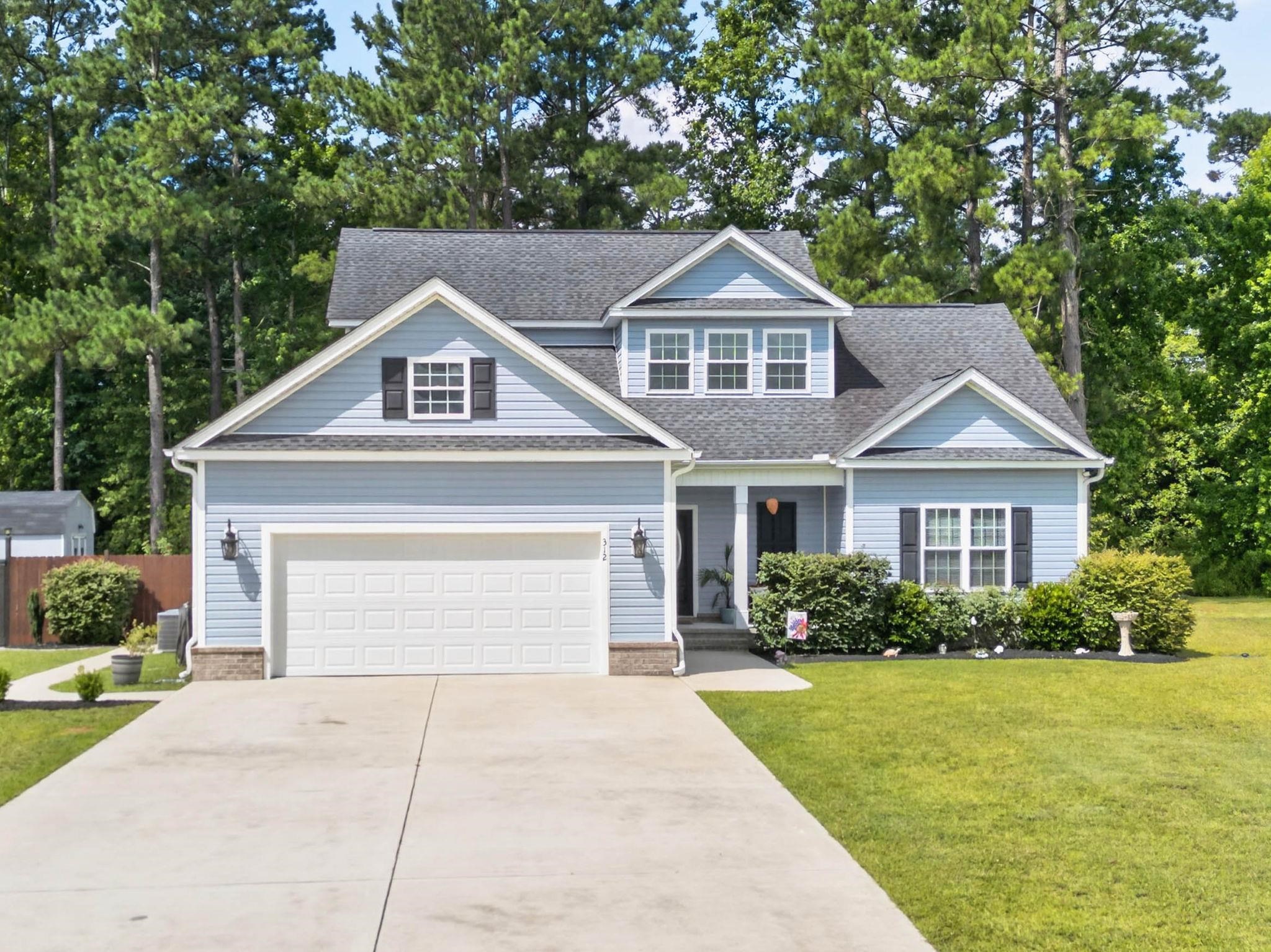 312 Canberra Ct., Aynor