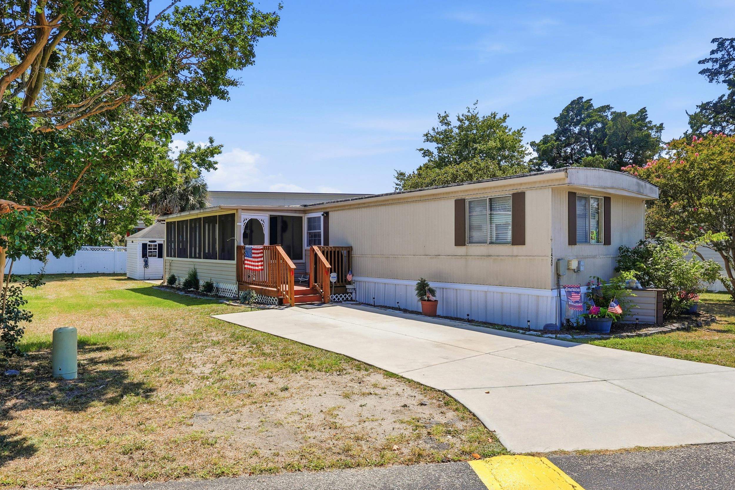 1420 Circle Dr., North Myrtle Beach