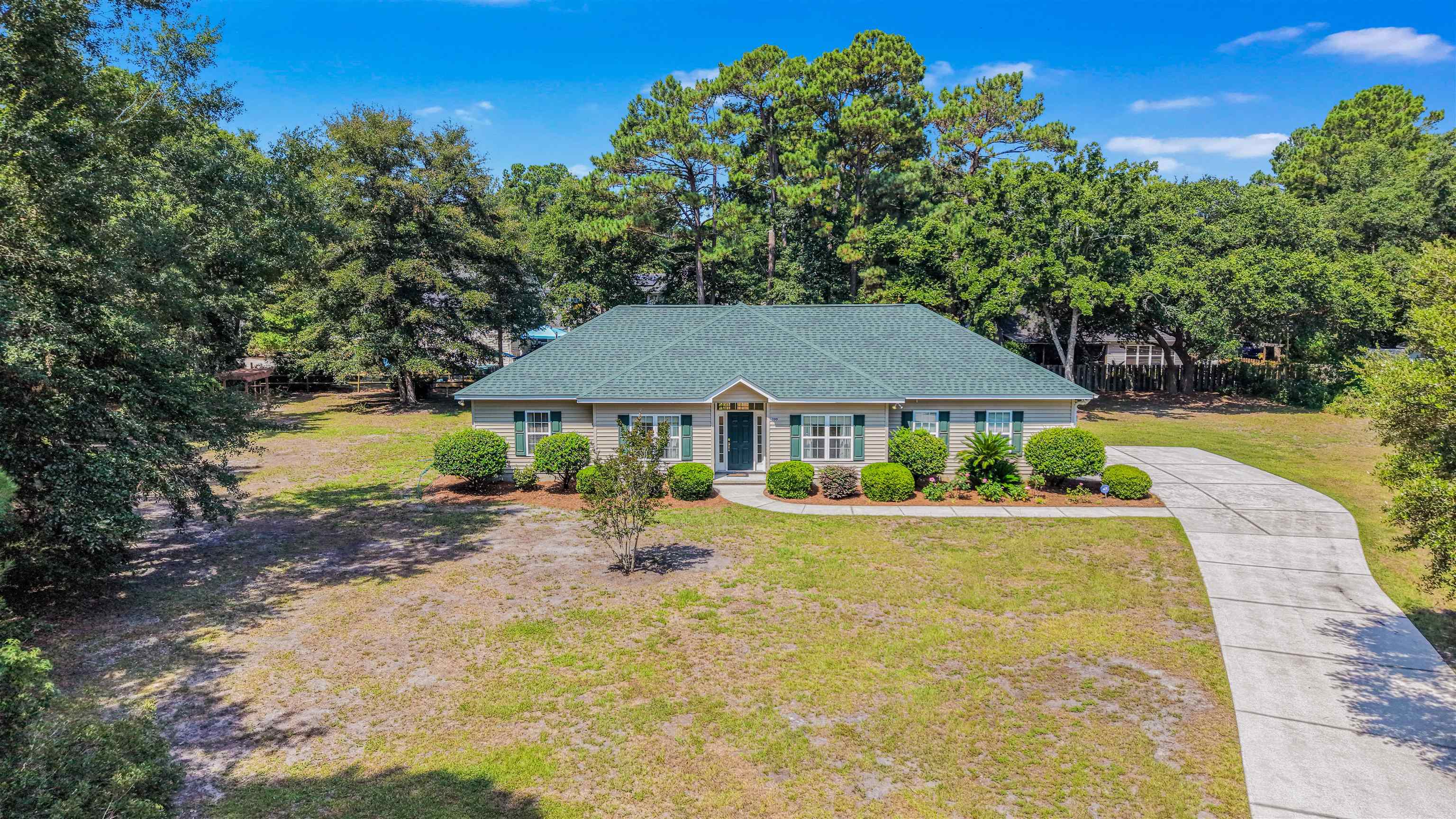 300 Russell Dr., Pawleys Island