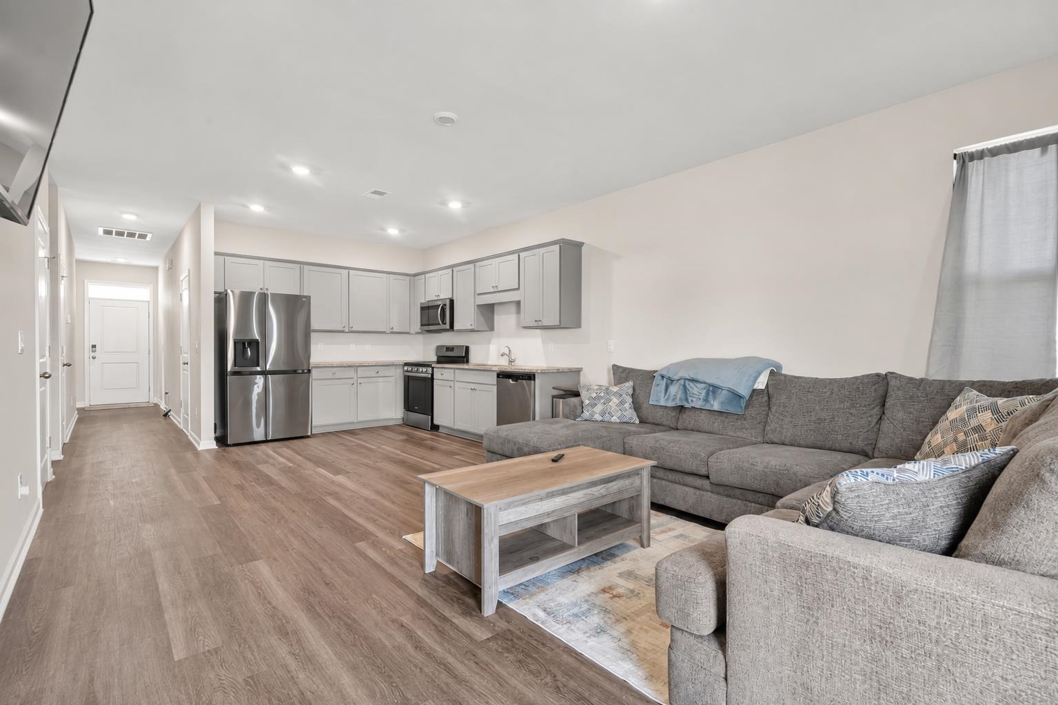 Photo 4