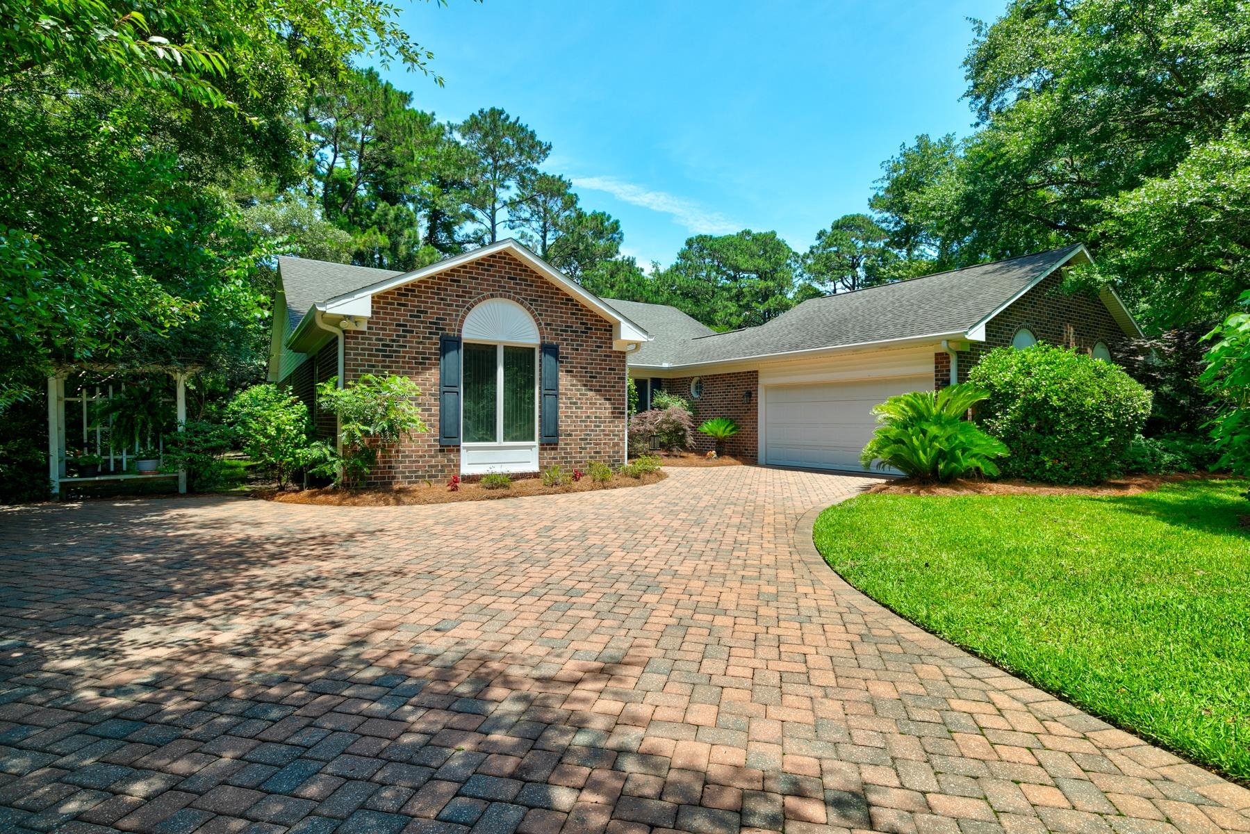 Homes for sale in Litchfield Country Club