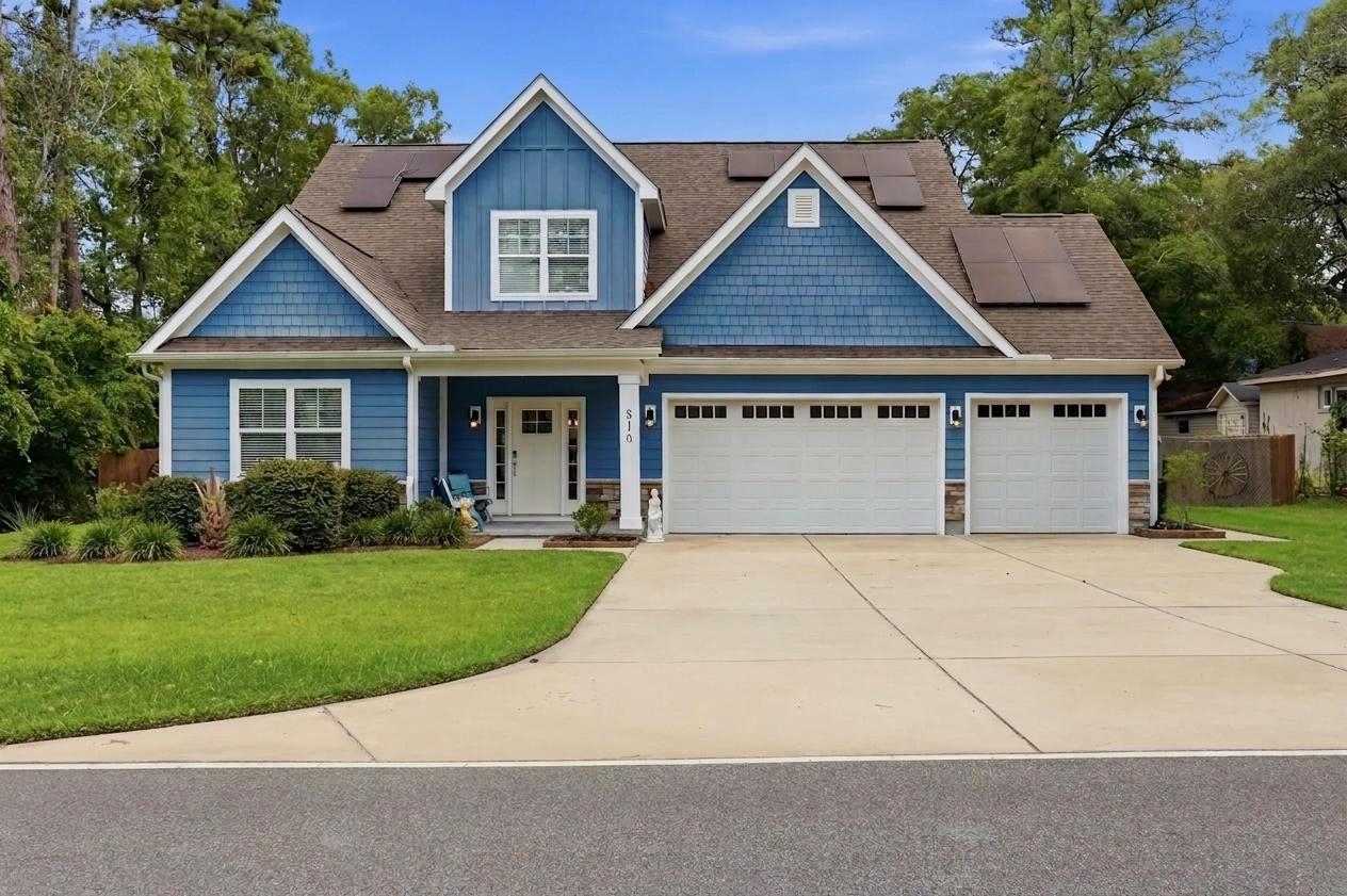 Homes for sale in Lakewood