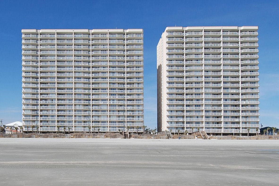 Homes for sale in Crescent Shores - High Rise