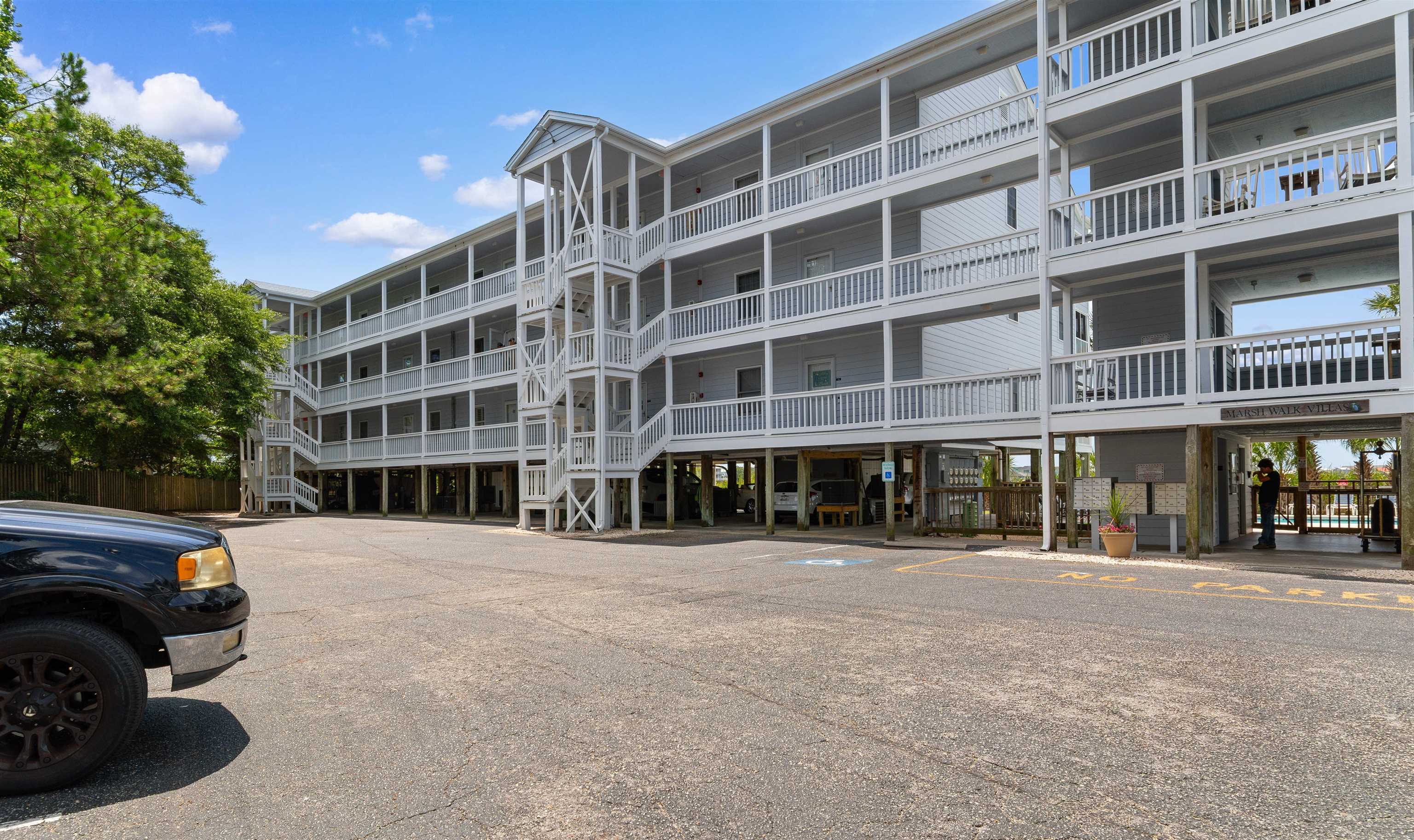 300 Marsh Pl., Murrells Inlet