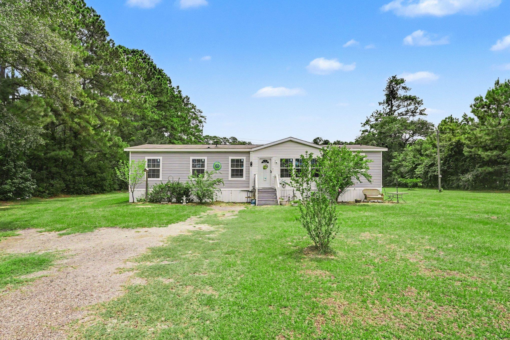 160 Genesis Dr, Georgetown